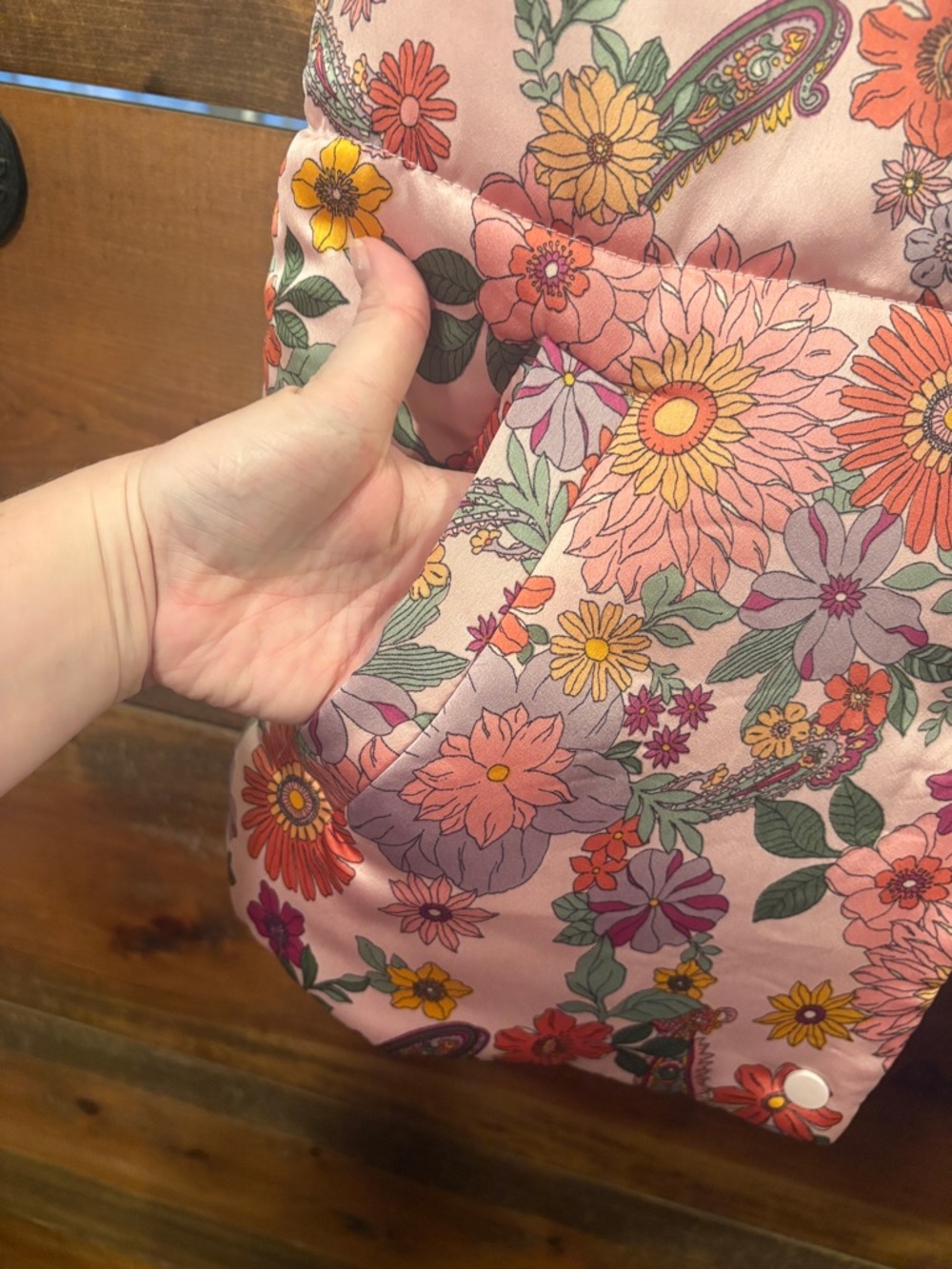 &merci Pink Floral Puffer Vest with Ruffle Trim Sleeves - Picture 6 of 8